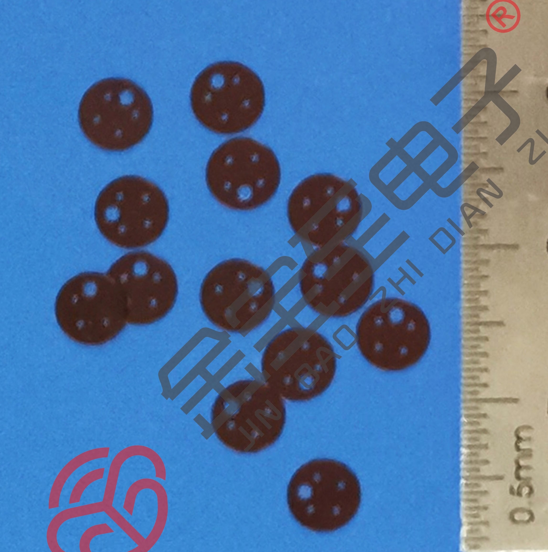 精密模切品-遮光部品，材料：通常是进口的SOMAR、KIMOTO，也有国产的麦拉黑片和韩国的PU黑片......